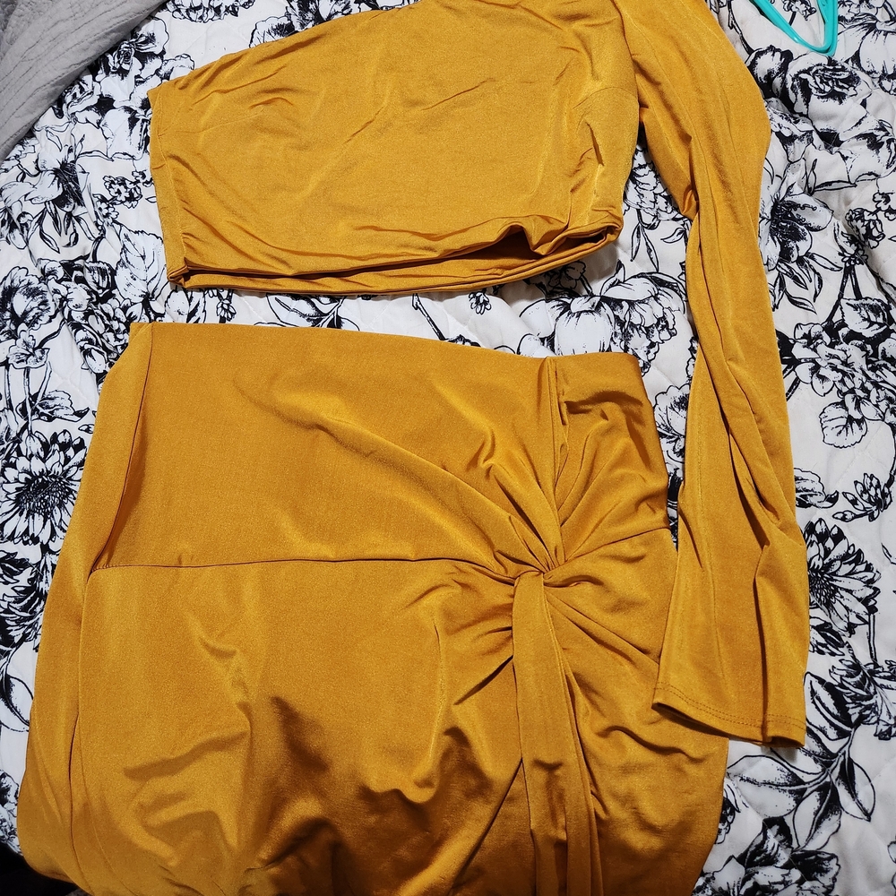 Elegant Mustard Yellow Women's Skirt